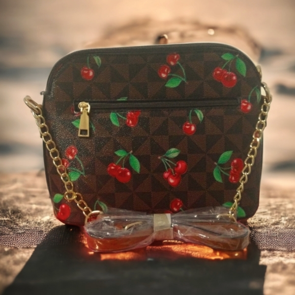 Cherry Orchard 3PC Vintage Backpack Set - Picture 4 of 4